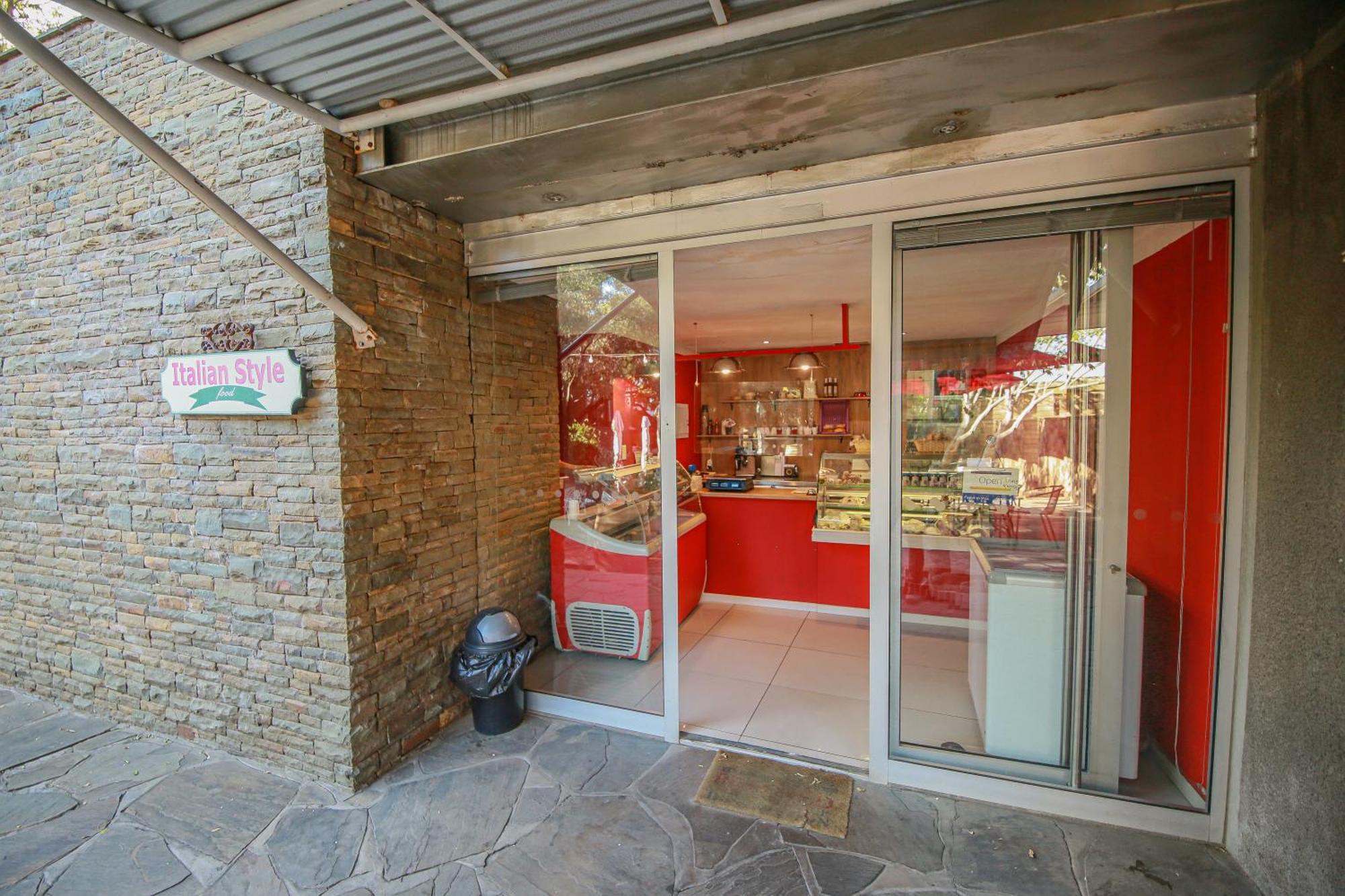Suite 9 The Village Windhoek Exteriör bild