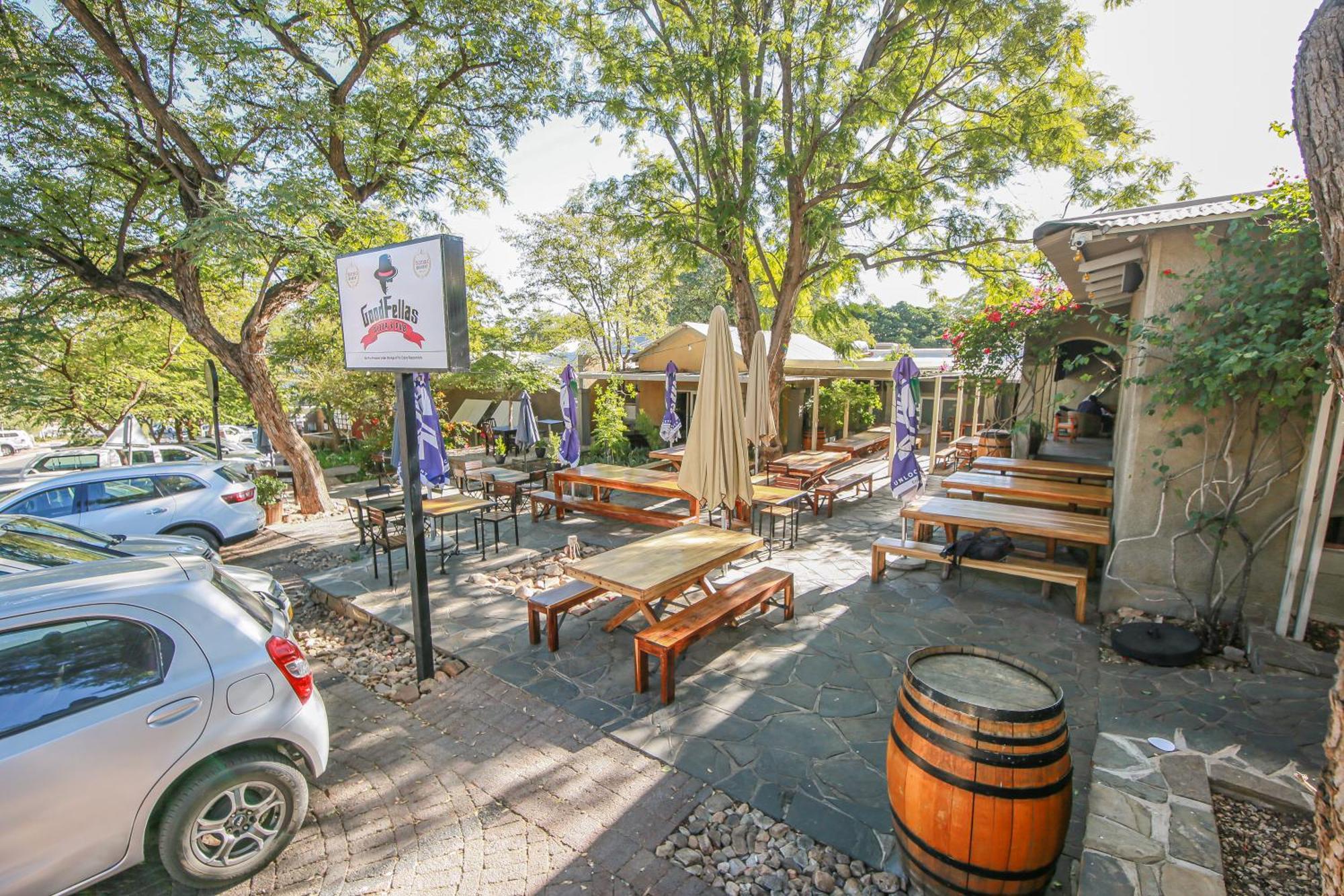 Suite 9 The Village Windhoek Exteriör bild